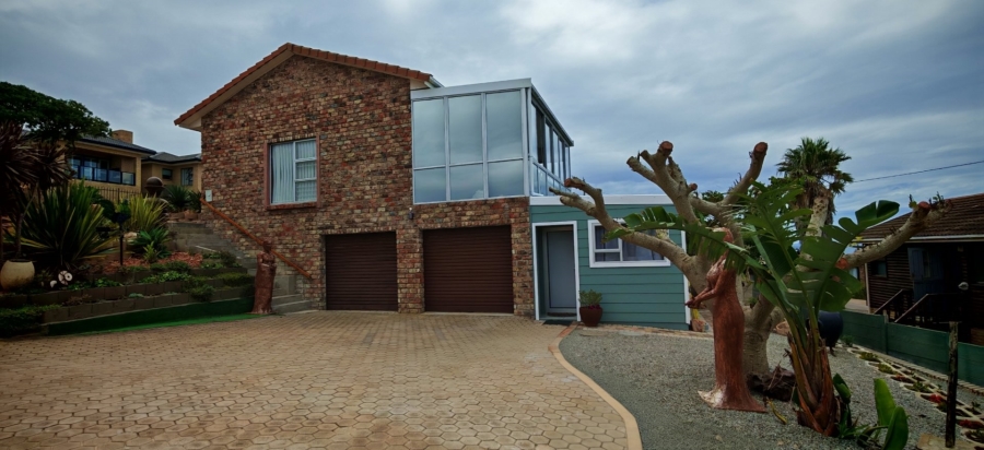 5 Bedroom Property for Sale in Dana Bay Western Cape
